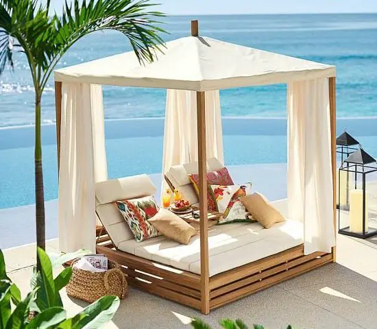 Lounge Cabana | Bed