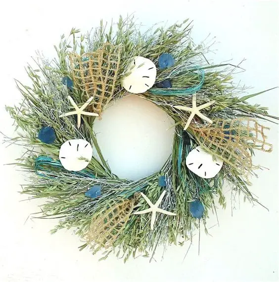 21 Ways to Use Wreaths to Decorate Your Beach House - Beach Bliss Living